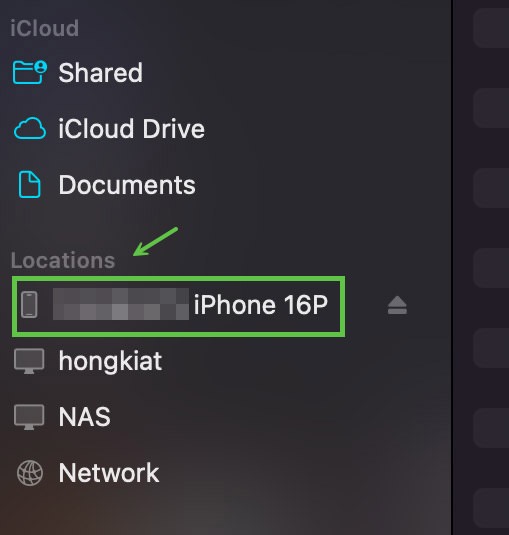 Finder sidebar showing iPhone location under devices